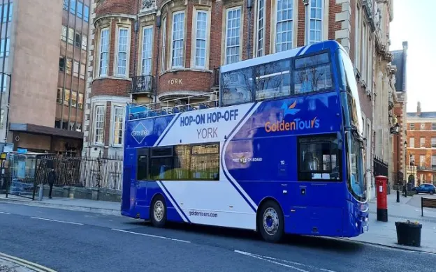 Golden Tours York: Hop-On, Hop-Off Tour