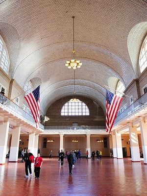 Explore the Smithsonian Museums