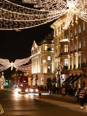 Christmas Lights Walking Tour