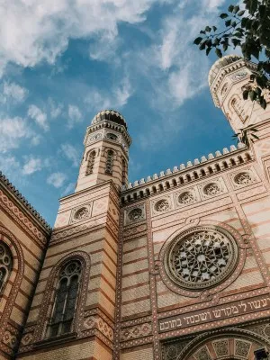 Explore the Jewish Quarter on Foot