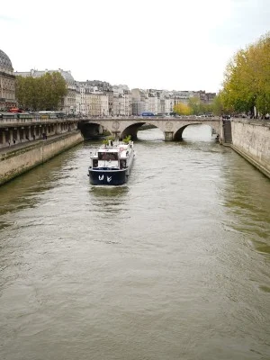 Explore Montmartre on Foot