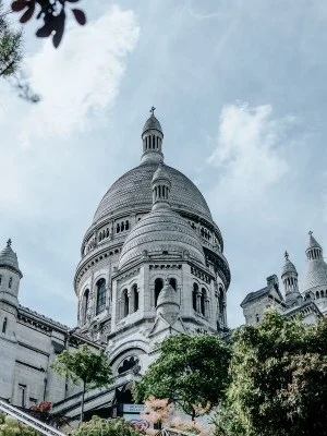 Cruise Along the Seine