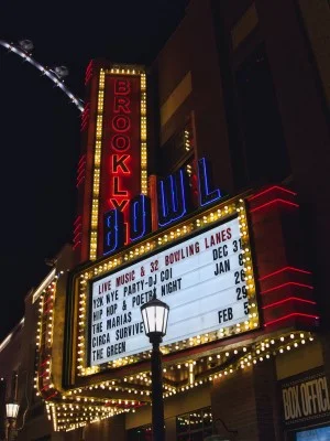 Watch a Las Vegas Show