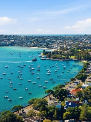 Exploring Secluded Beaches                                         from Watson Bay