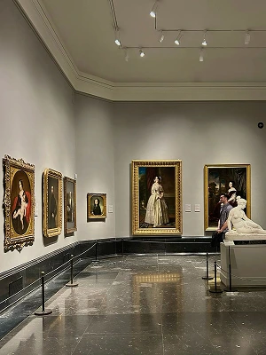 View extensive European art collections