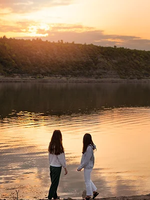 Watch the Sunset at the Tidal Basin